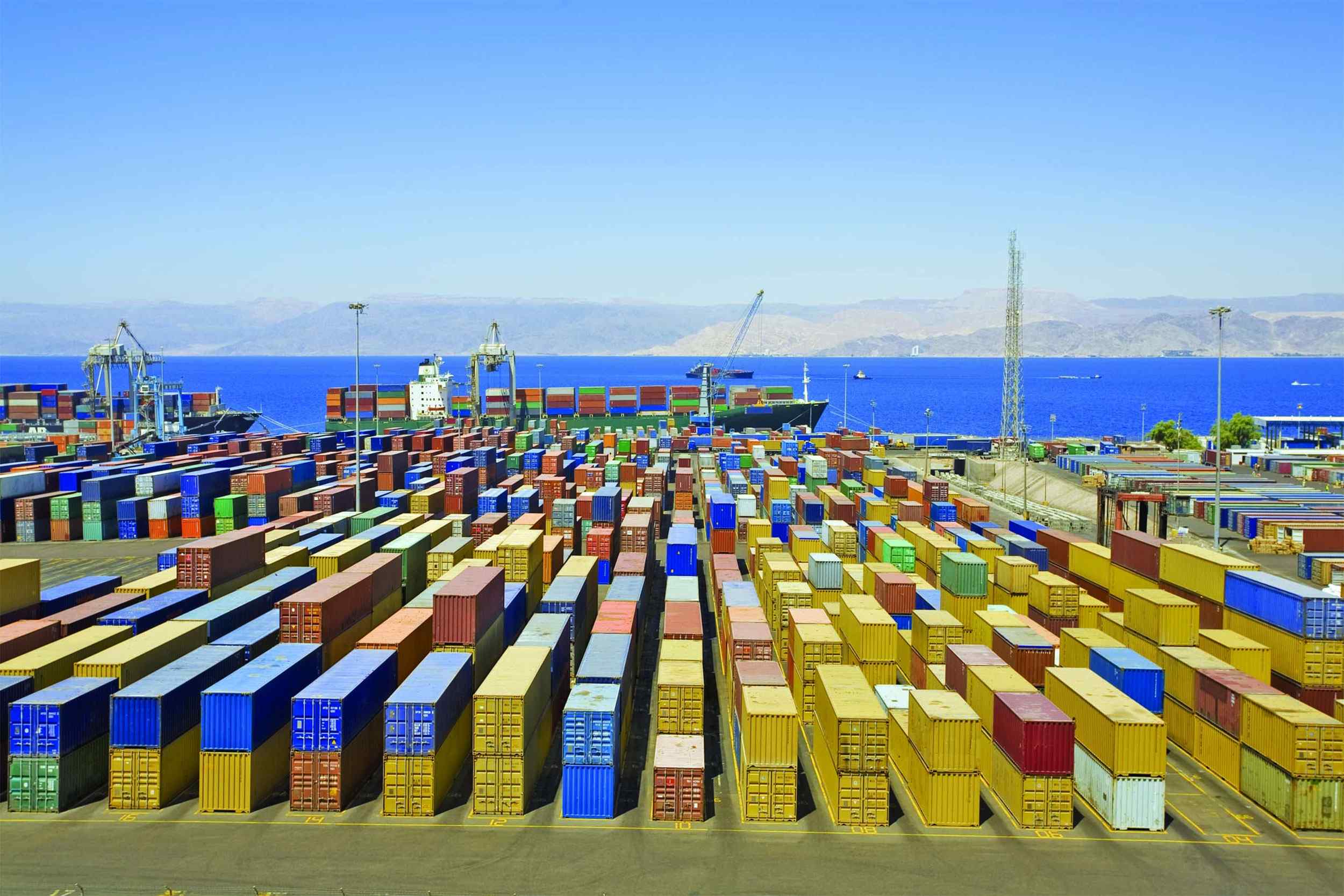 https://www.megatrans-brunei.com/wp-content/uploads/2015/09/Harbor-warehouse.jpg