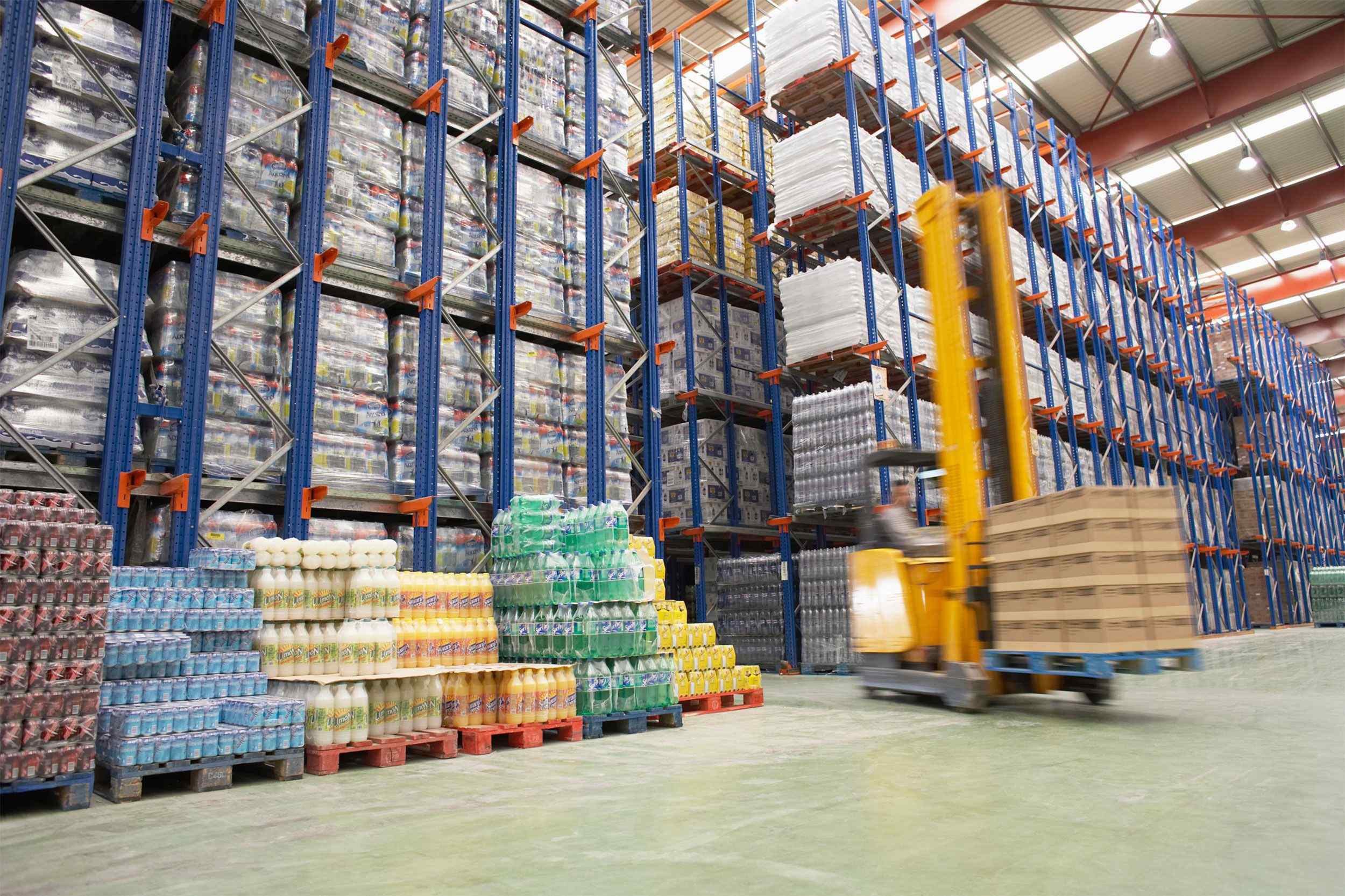 https://www.megatrans-brunei.com/wp-content/uploads/2015/09/Warehouse-and-lifter.jpg